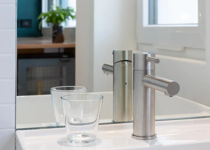 Riva & - Check-in 24hr 3*