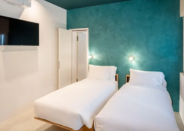 Riva & - Check-in 24hr 3*